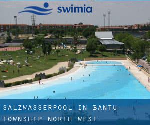 Salzwasserpool in Bantu Township (North-West)